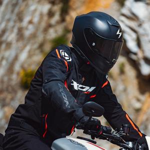 Jackets and airbags